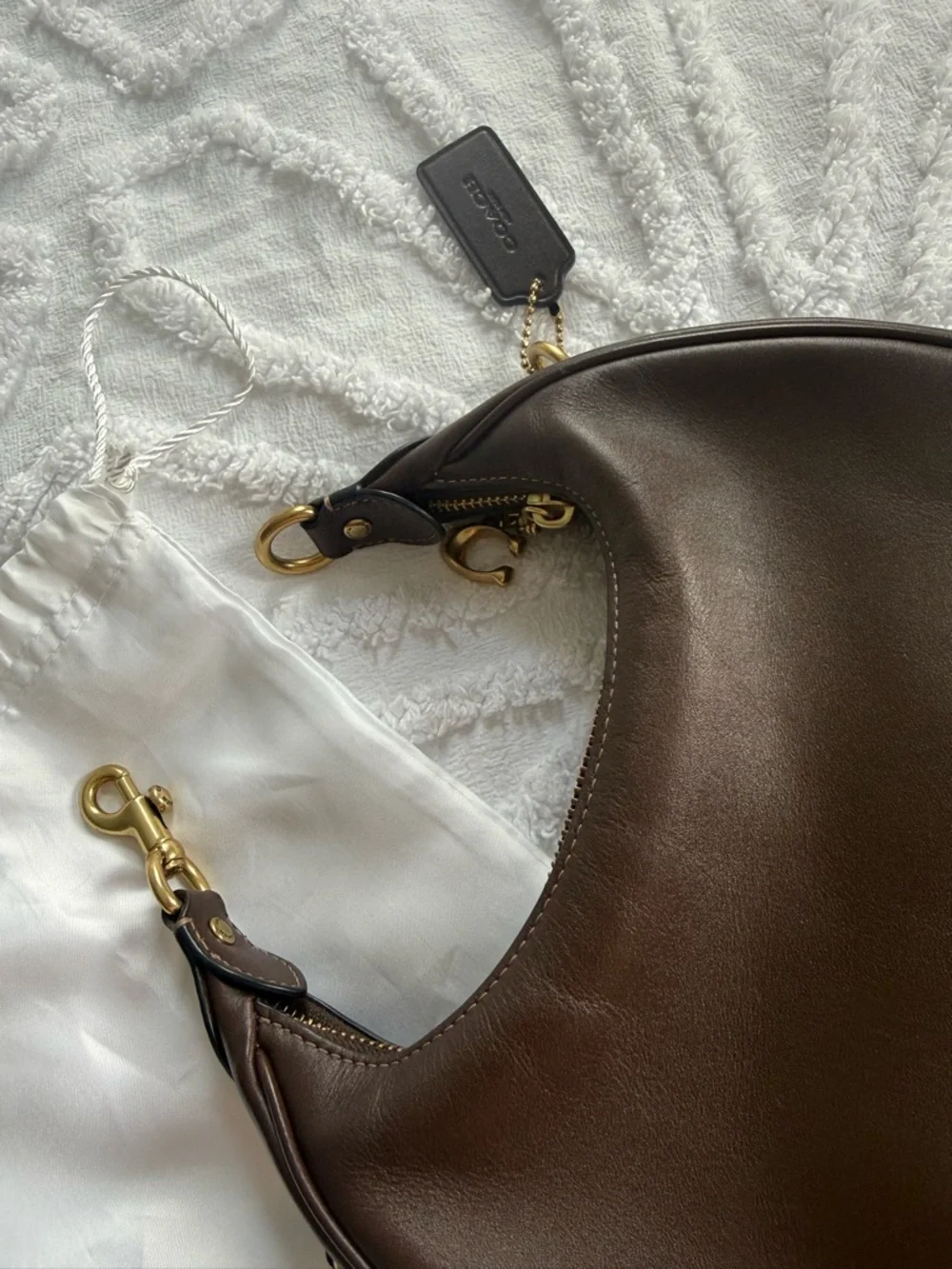 COACH Women's Glovetanned Leather Jonie Bag 22 - Picture 3 of 7